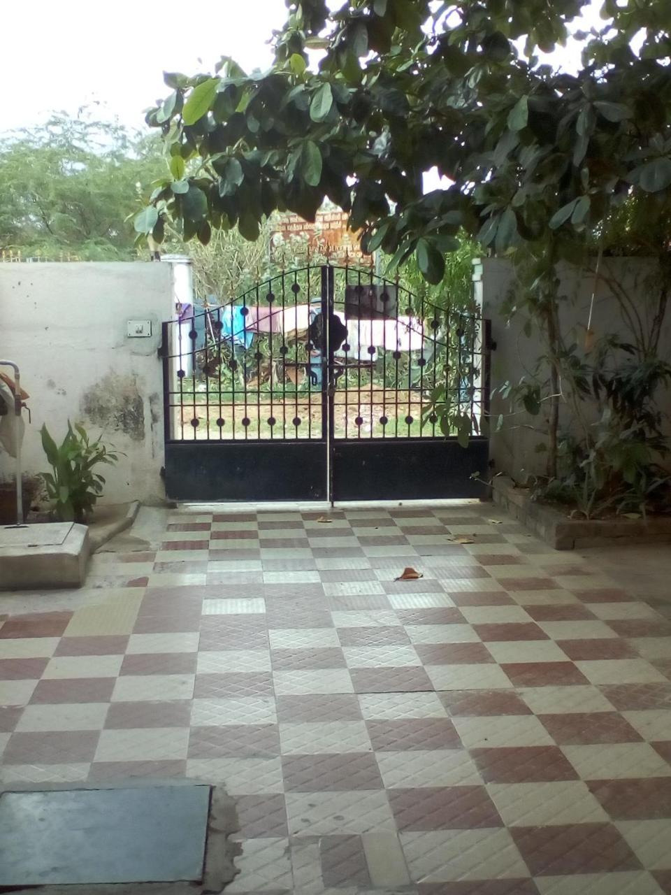 Tiruvannāmalai Sai Guest House מראה חיצוני תמונה